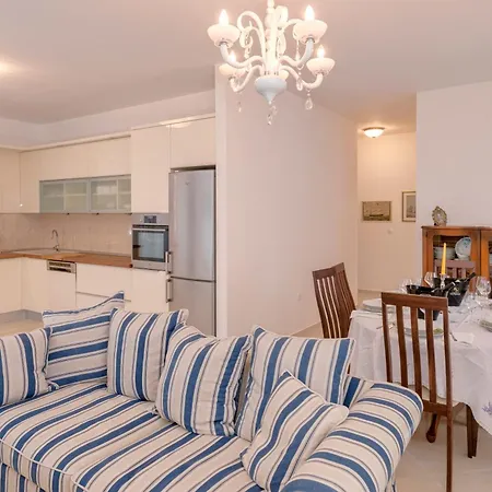 Radovani Hvar Villa *