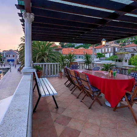 Radovani Hvar Βίλα *