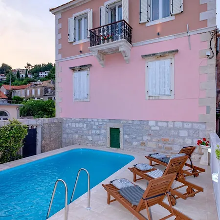 Radovani Hvar Villa *