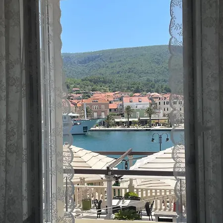 Radovani Hvar Villa *