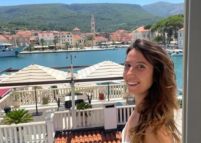 Radovani Hvar فيلة